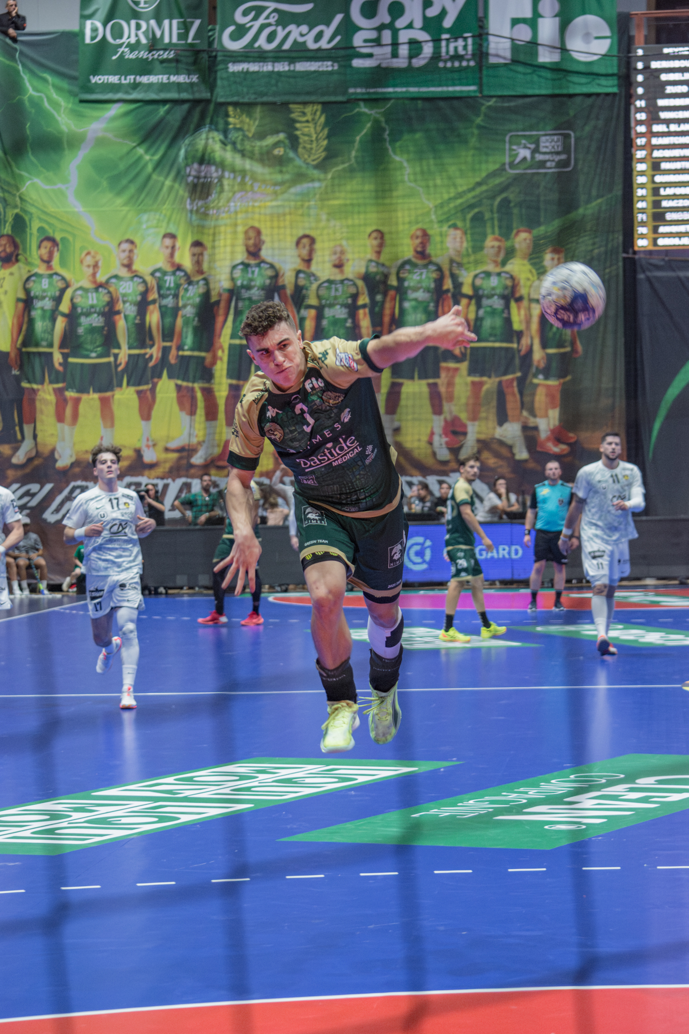 09166e24403506215a9c20cf9c588cc9